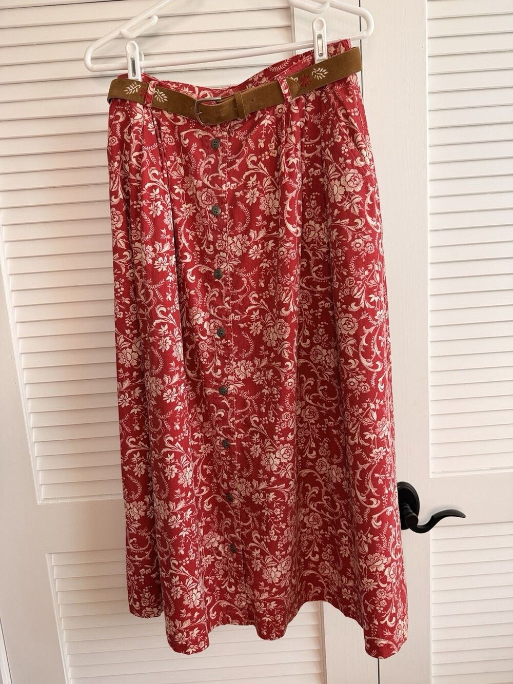 Vintage Susan Bristol Skirt Womens 12 Red Floral Button Front Cotton Midi Skirt
